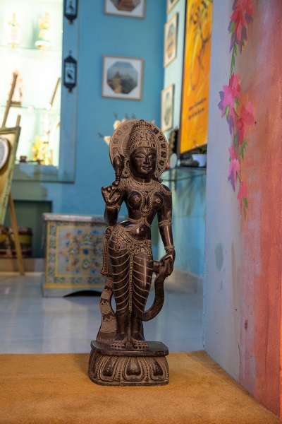 Antique brass pot vintage home décor