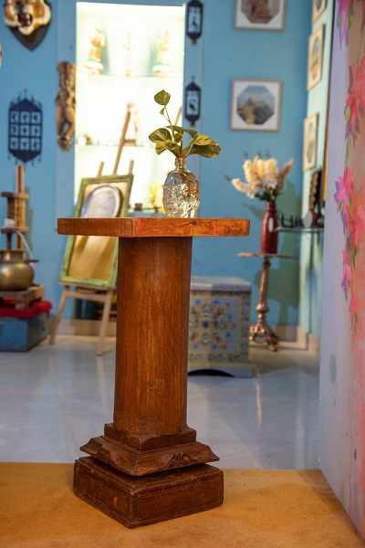 Vintage floral engraved vase handcrafted